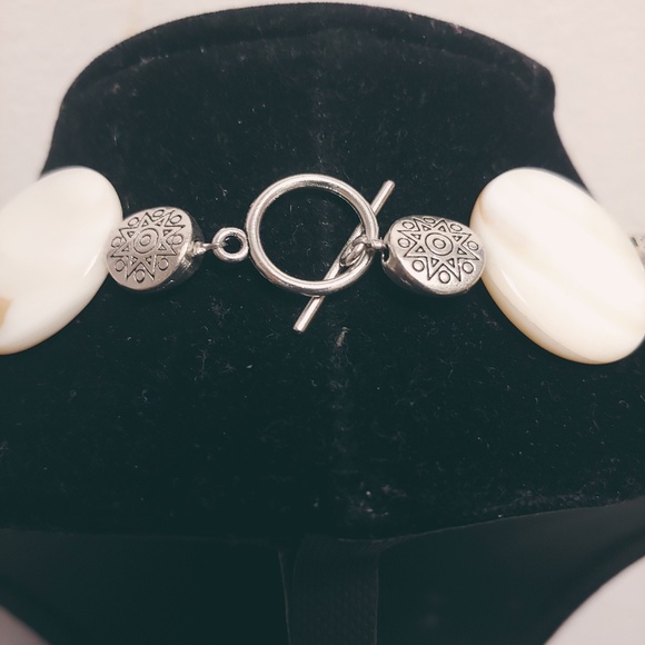 Natural Shell Lentil Toggle Necklace - Picture 5 of 5